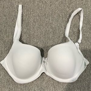 Victoria’s Secret Demi Bust bra size 36D